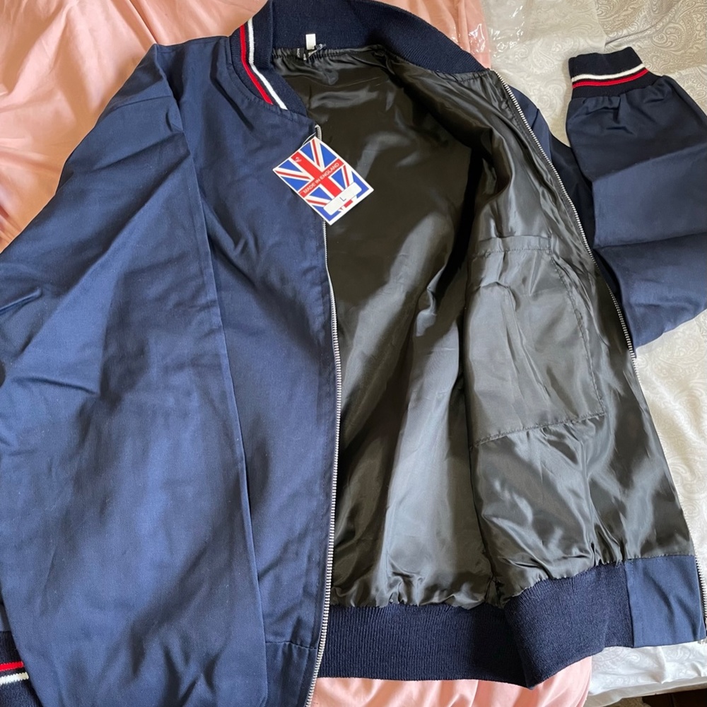 Bomber Jacket - Picture 2 of 3